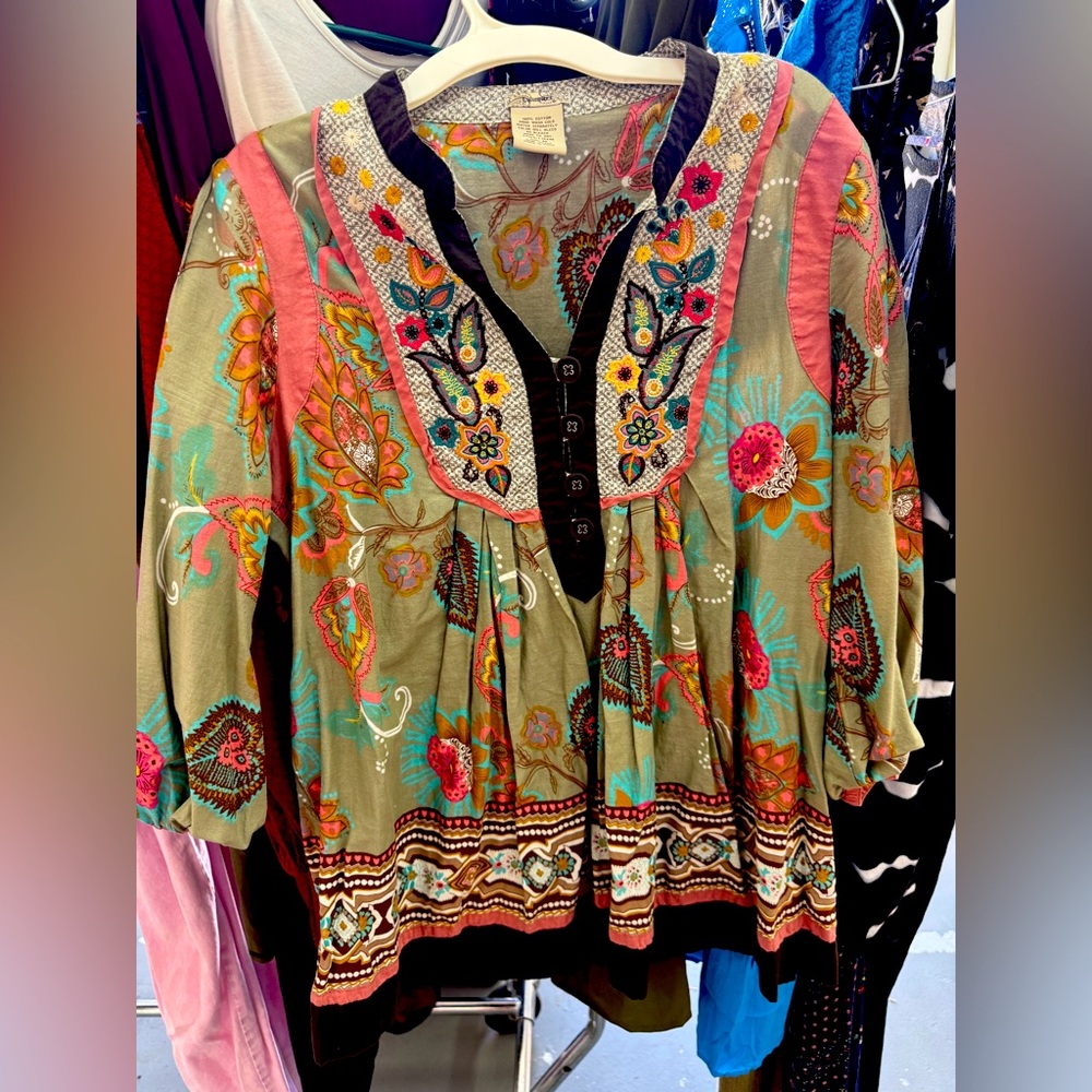 Lulumari Multicolor Embroidered Blouse